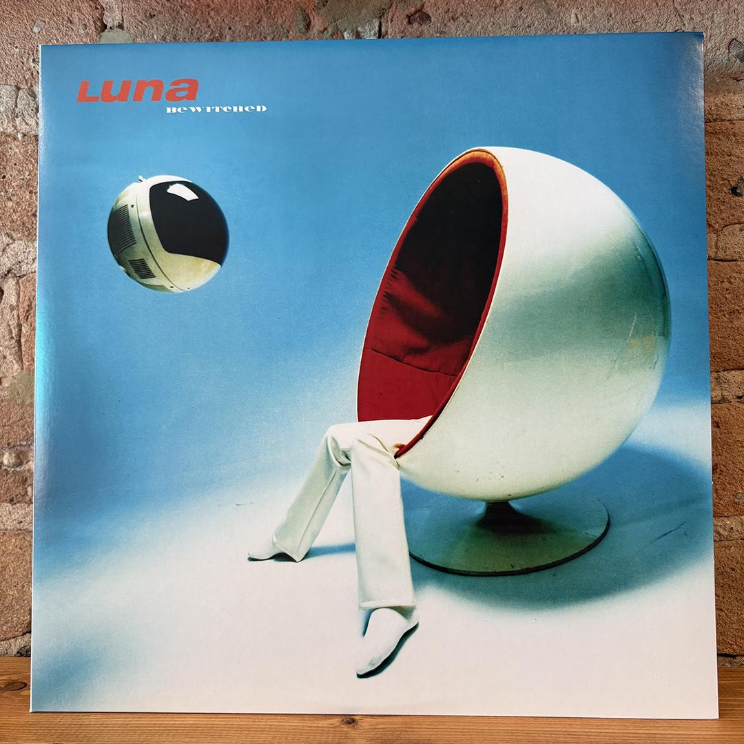 Luna – Bewitched