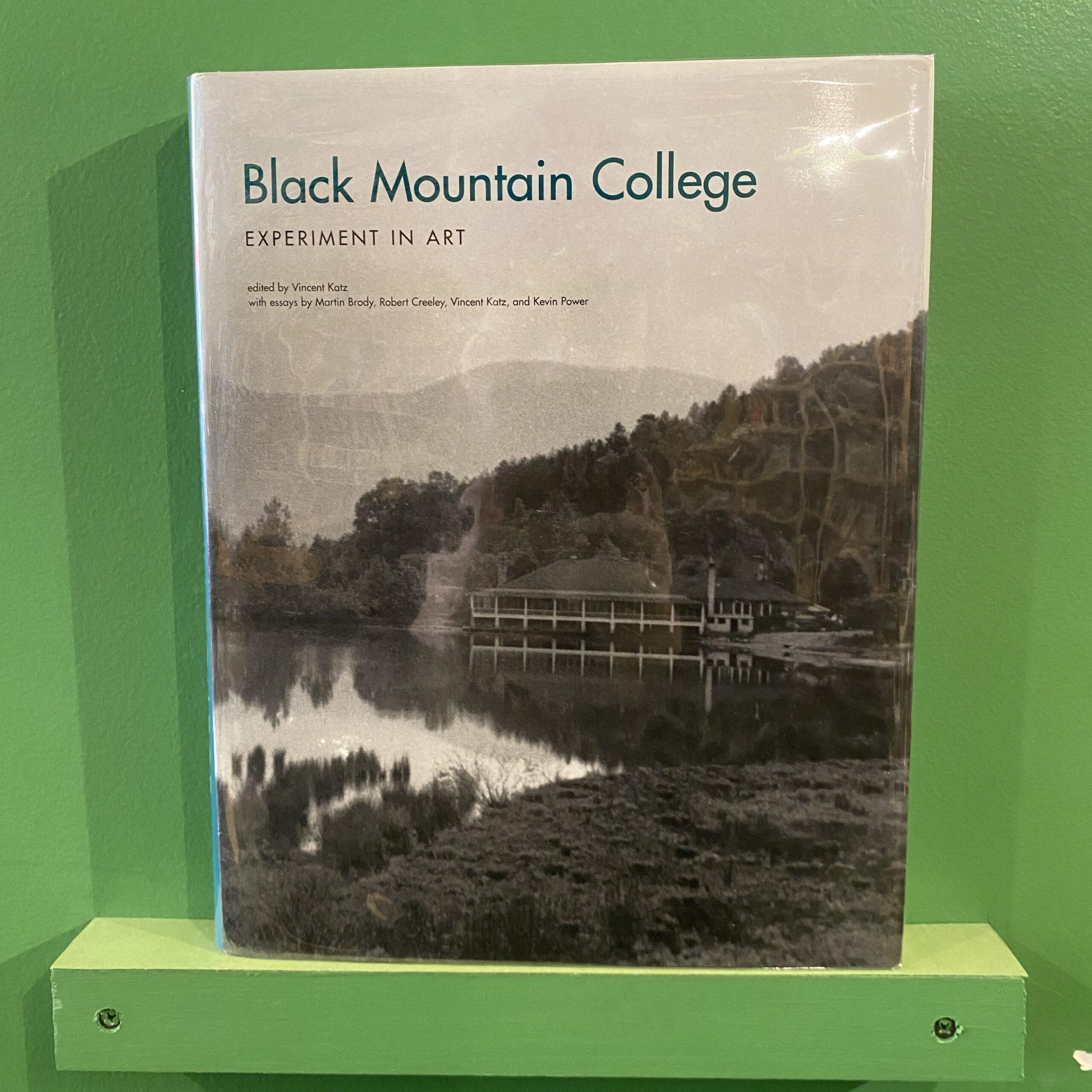 アート・デザイン・音楽 Black Mountain College Experiment in Art Torn Light Records › Black Mountain College: Experiment In Art